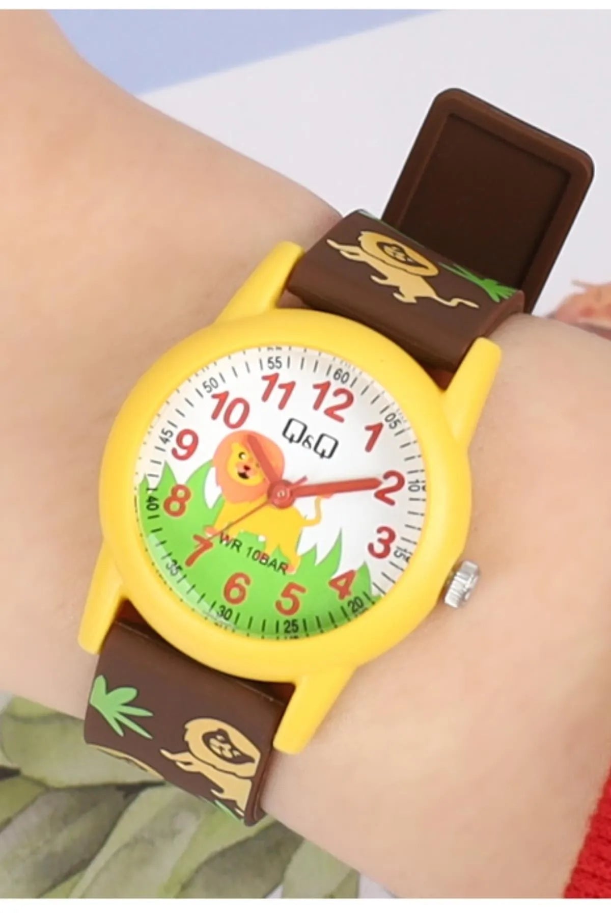 RELOJ Q&Q 018Y LEÓN