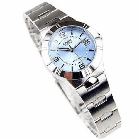 RELOJ CASIO FONDO CELESTE
