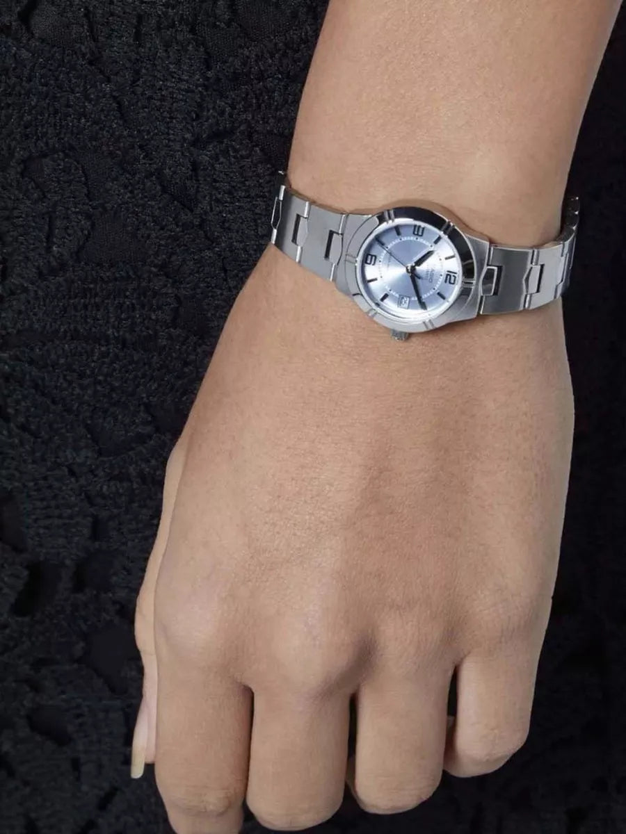 RELOJ CASIO FONDO CELESTE