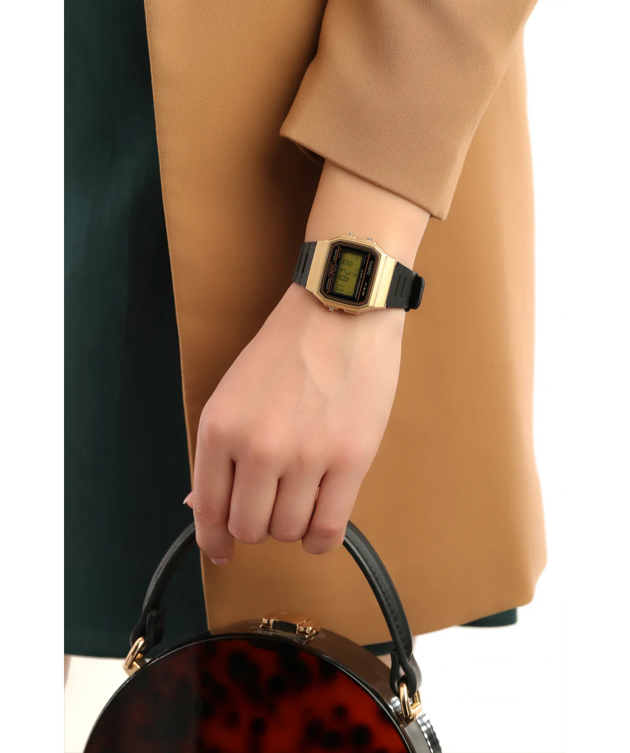 RELOJ CASIO RESINA DORADO/ NEGRO 9A
